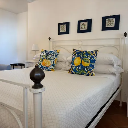 Hub Torre Di Cesare Stanze 3*