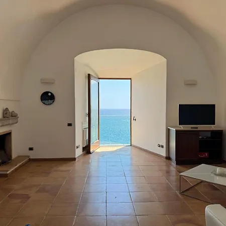 Penzion Hub Torre Di Cesare Stanze 3*