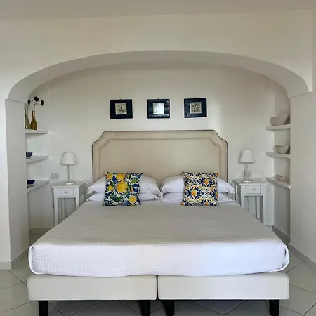 Hub Torre Di Cesare Stanze 3*